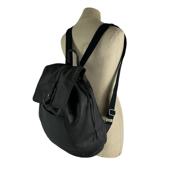Vintage COLE HAAN Black Pebbled Drawstring Leather Front Pocket Backpack Unisex - Picture 2 of 10